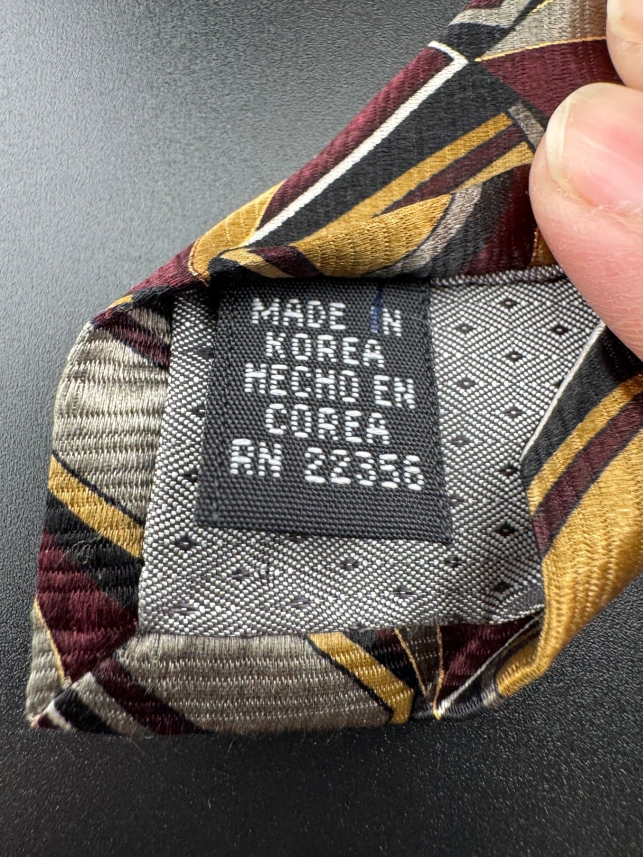 Vintage Albert Nipon Necktie - Thumbnail 8