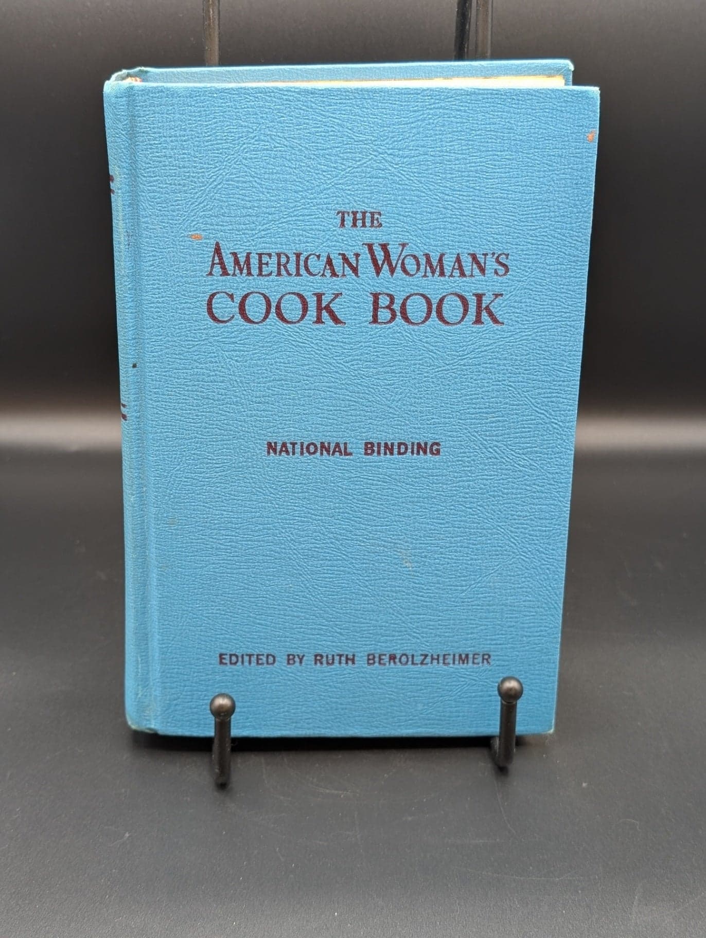 The American Woman's Cook Book - Image 1