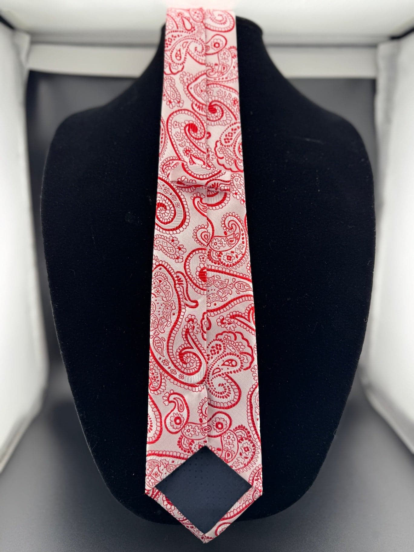 Pink & Red Paisley Necktie - Thumbnail 4