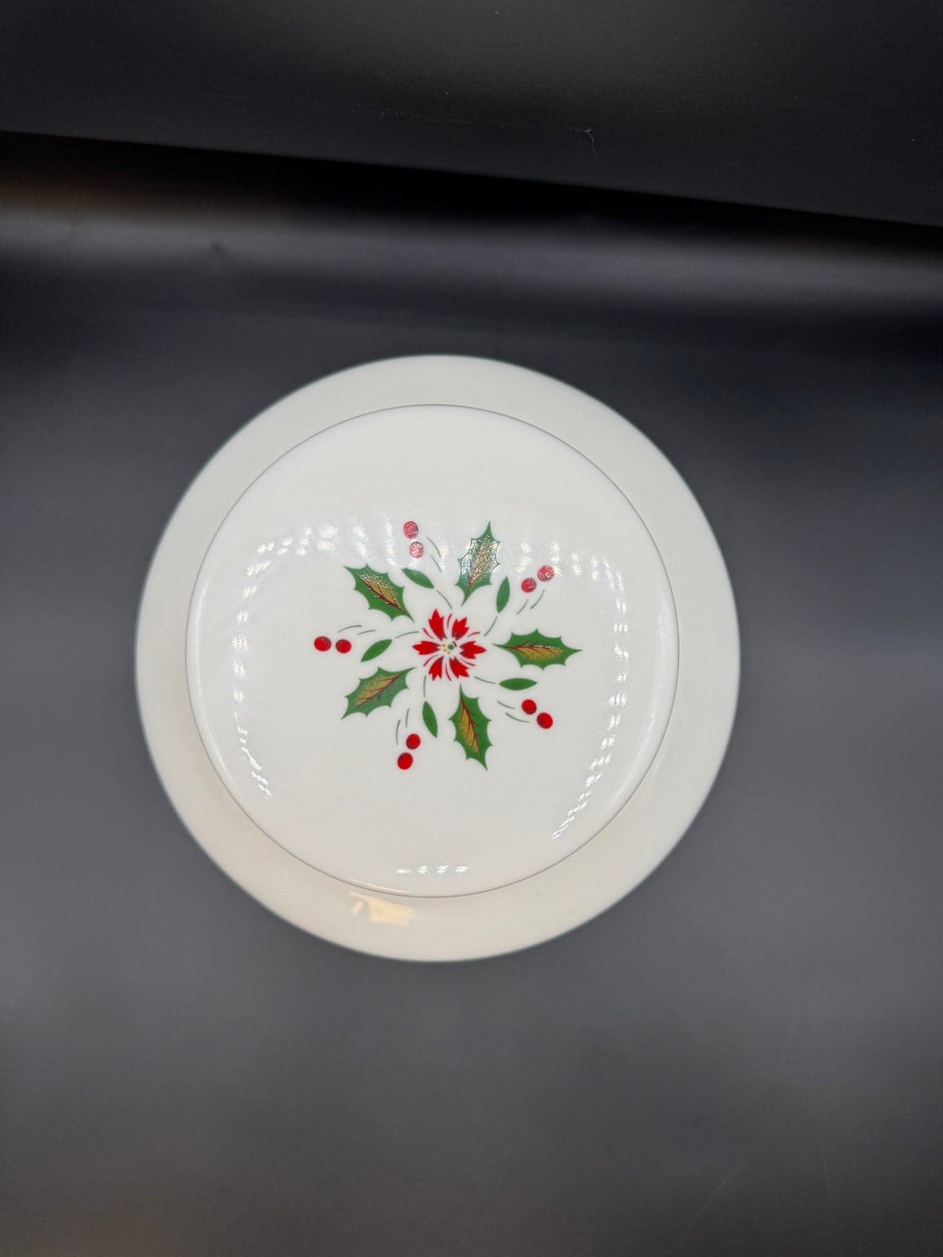 Royal Daulton Holly Cookie Jar - Thumbnail 3