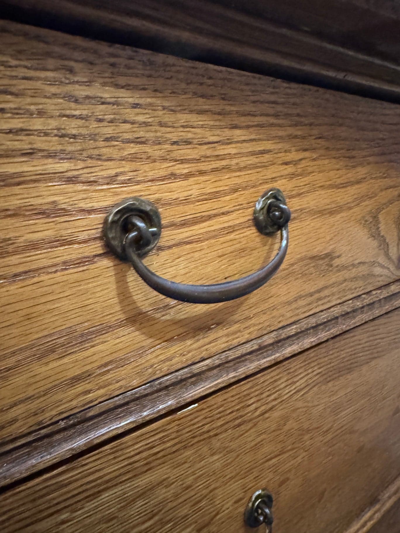 Oak 3-Drawer Dresser with Harp Mirror - Thumbnail 5