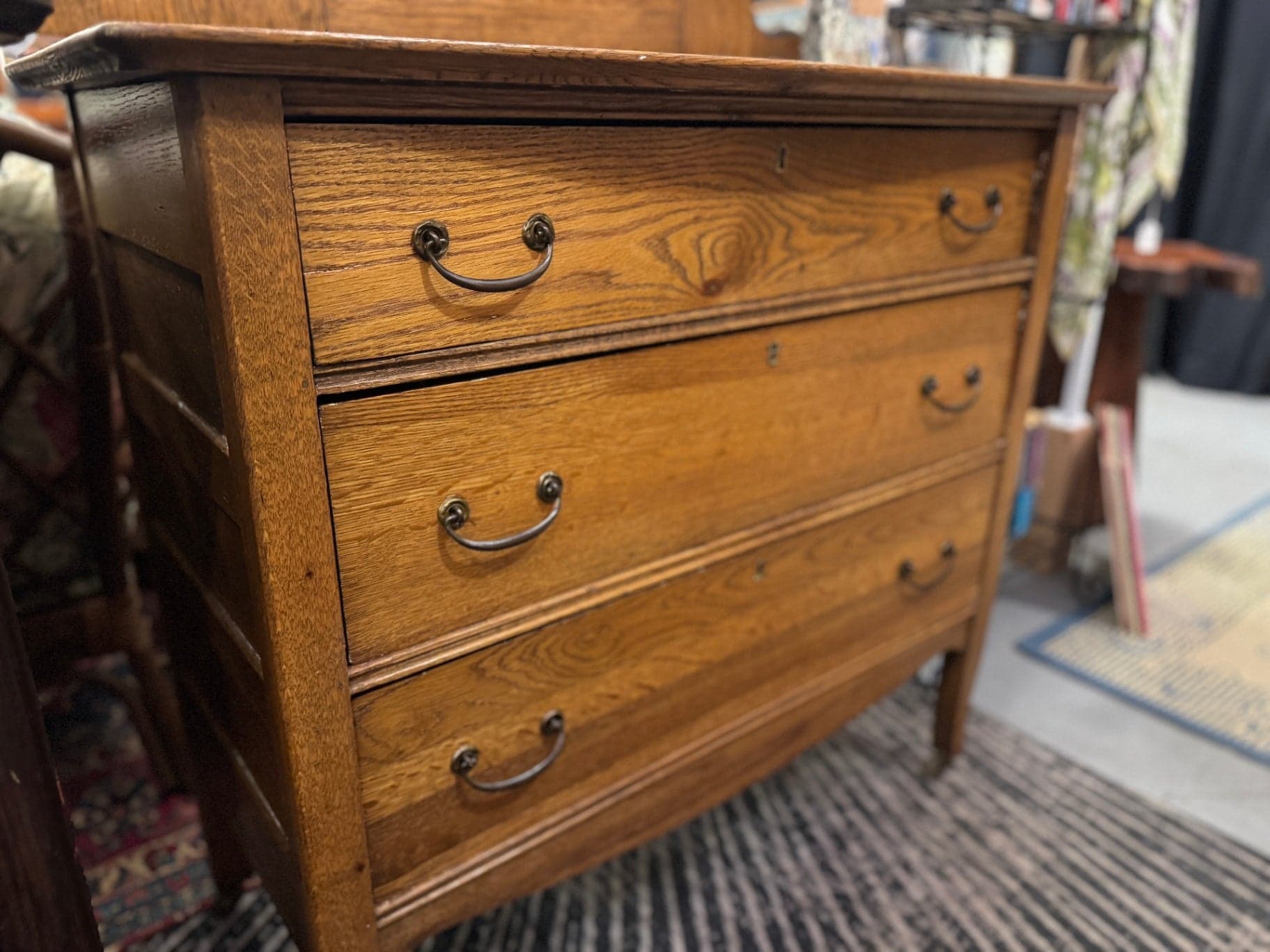 Oak 3-Drawer Dresser with Harp Mirror - Thumbnail 4