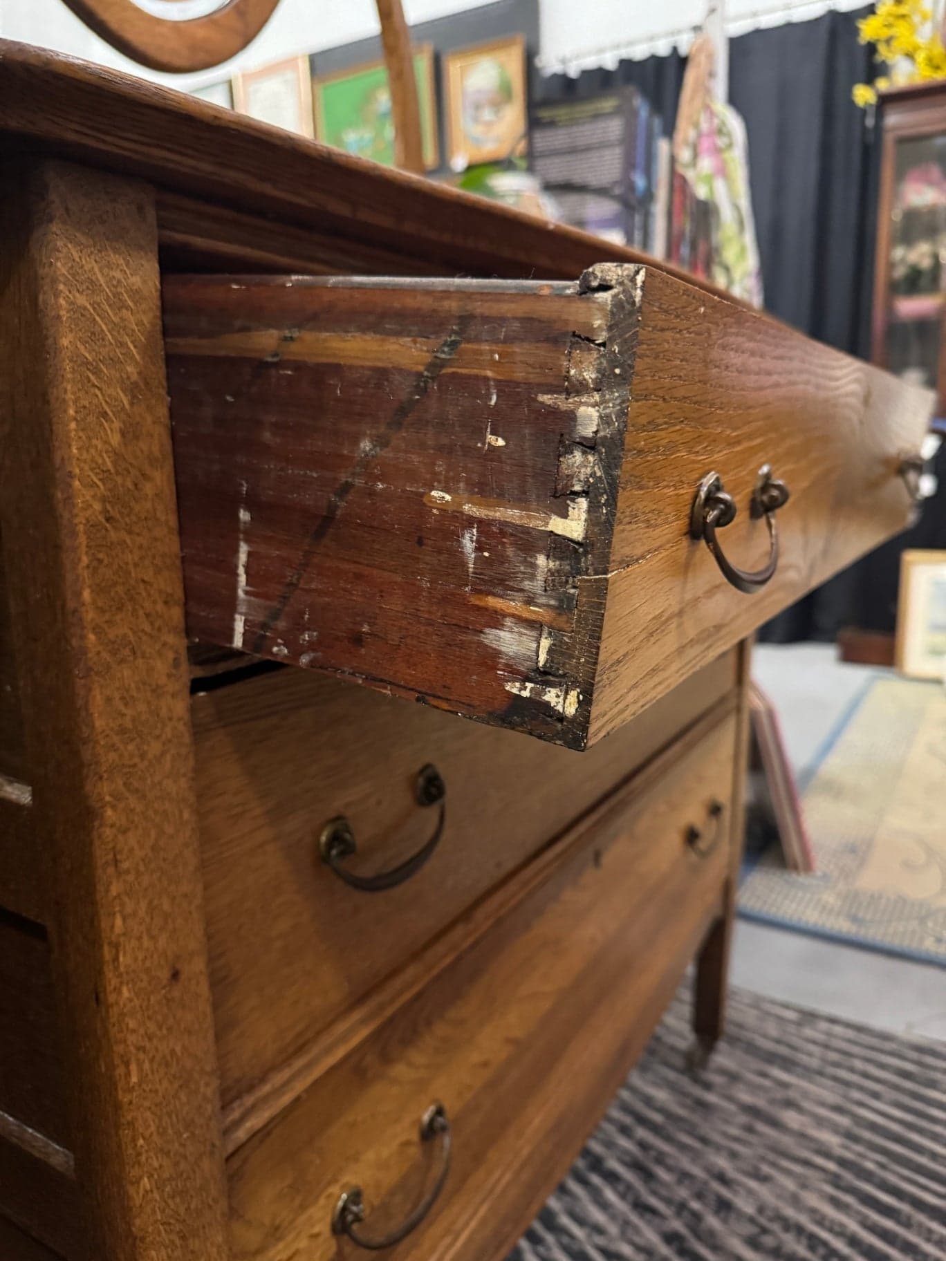 Oak 3-Drawer Dresser with Harp Mirror - Thumbnail 6