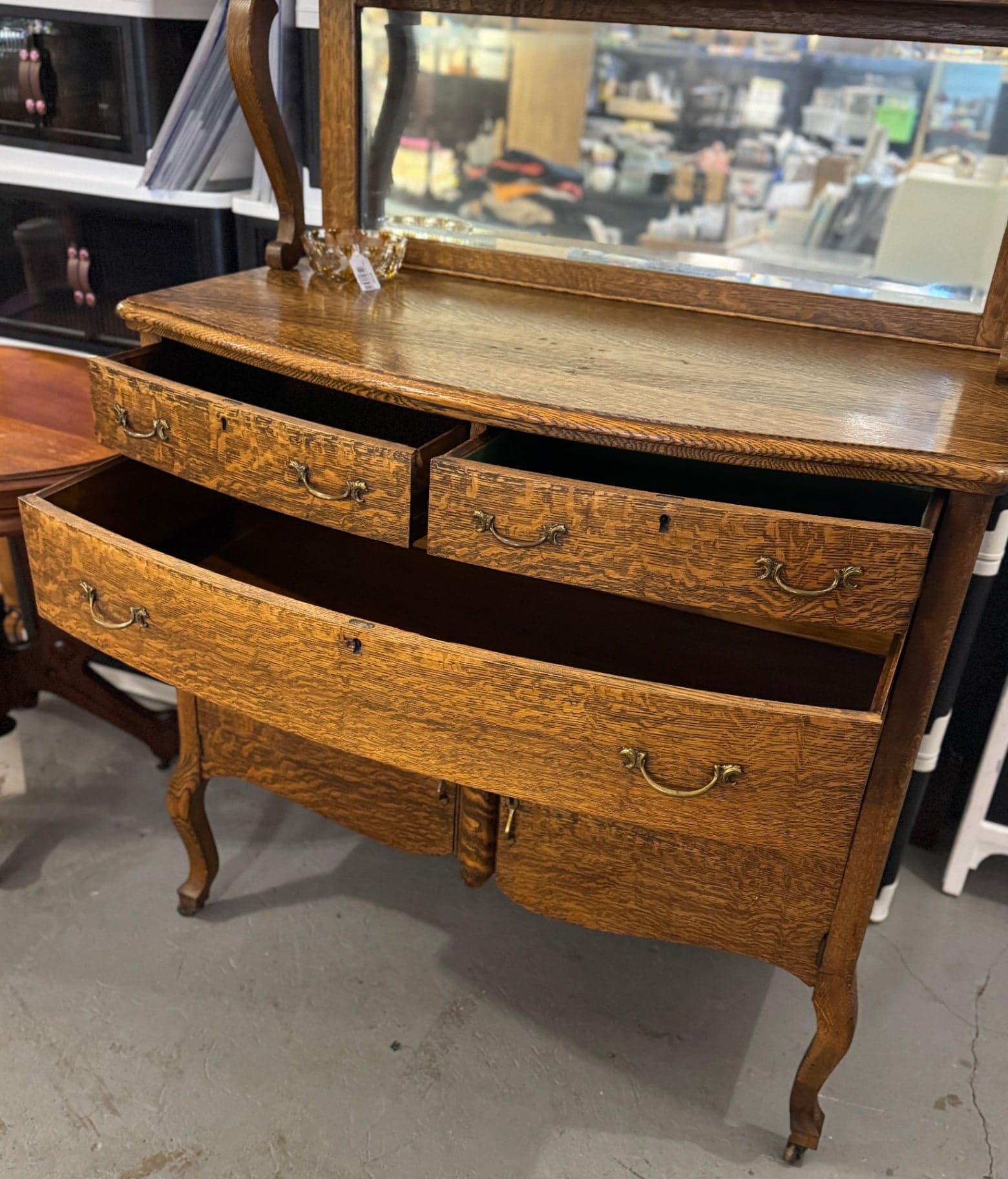 Antique Tiger Oak Sideboard - Thumbnail 7