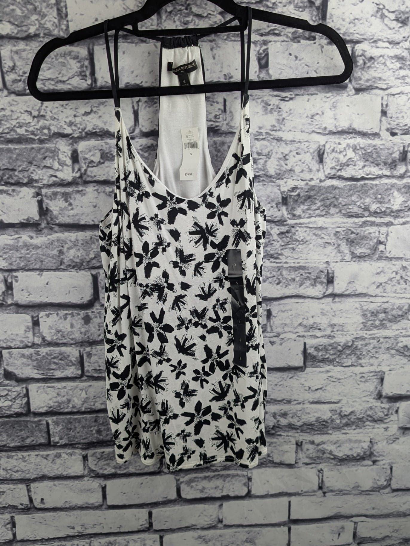 Banana Republic Sporty Tank Top - Thumbnail 2