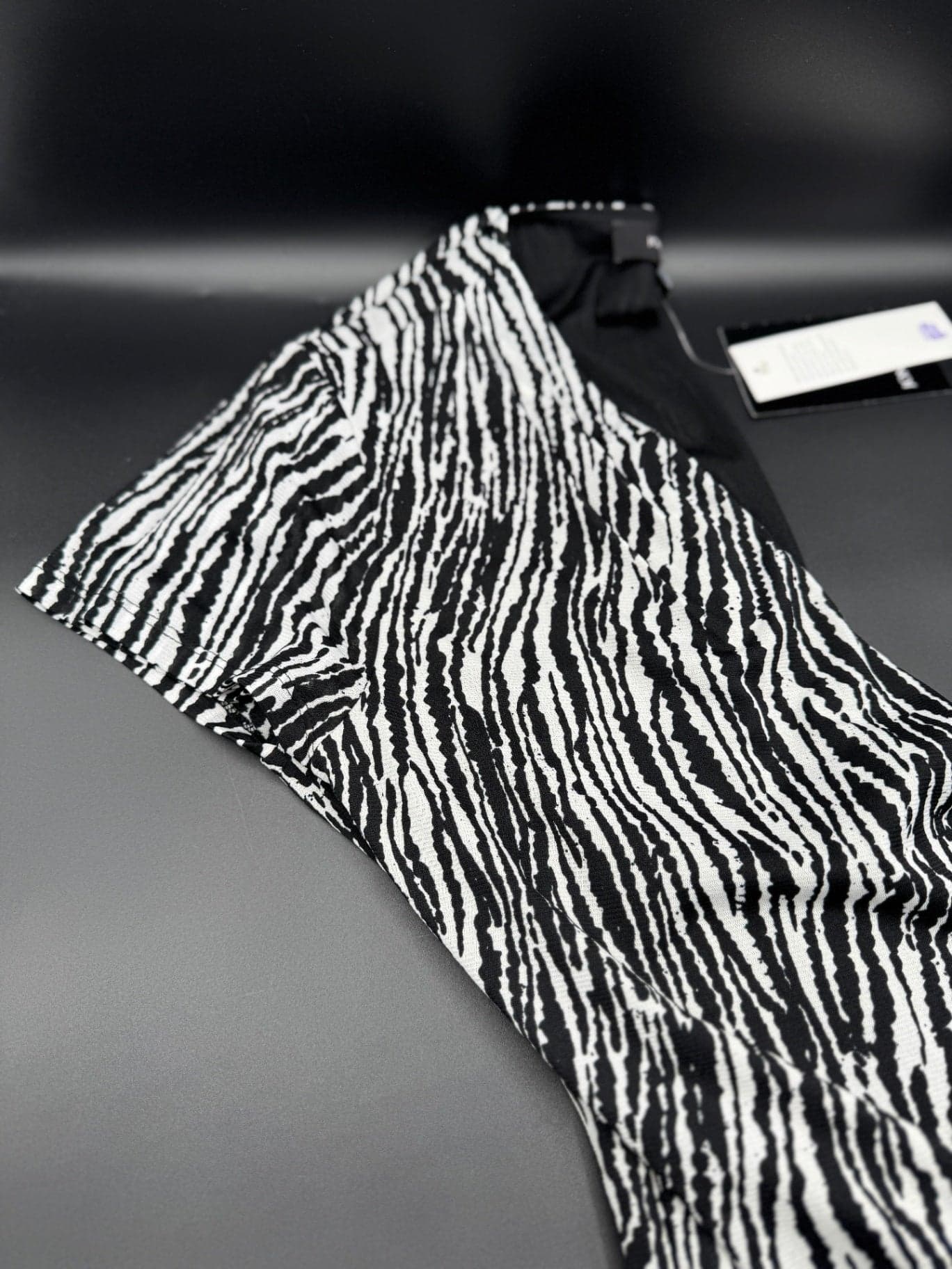 Joneswear Black & White Top - Thumbnail 8
