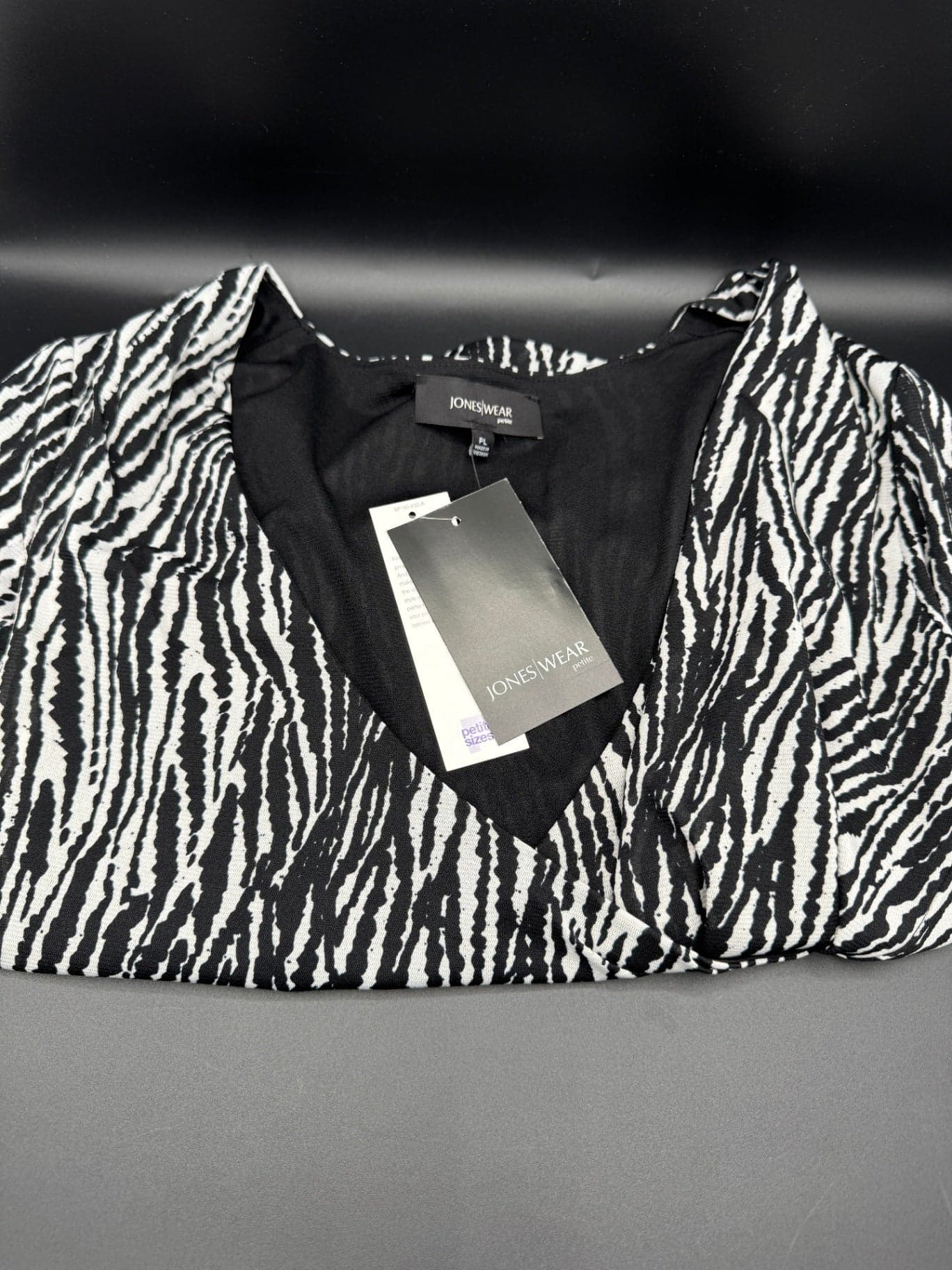 Joneswear Black & White Top - Thumbnail 4