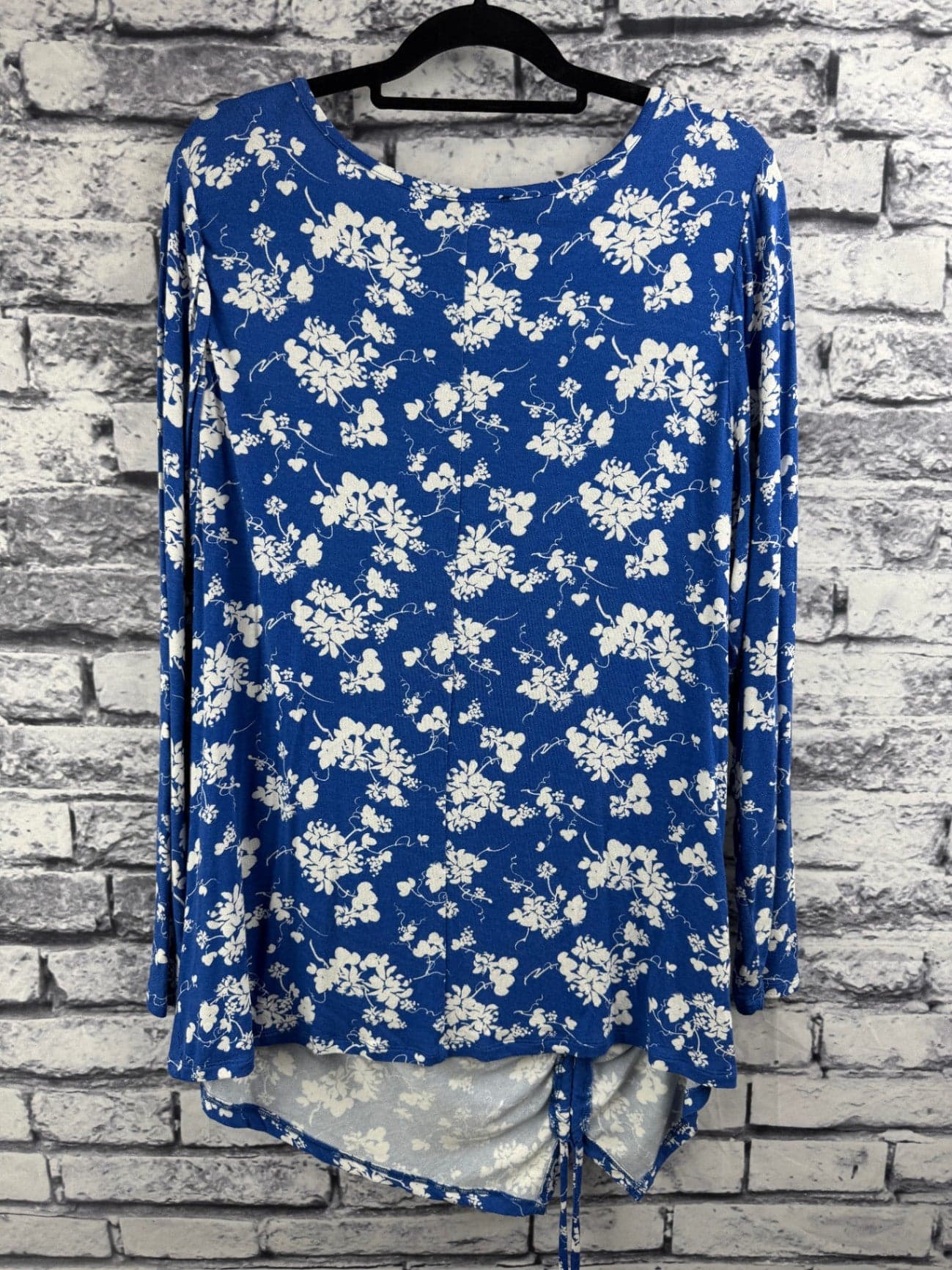 Lane Bryant Blue & White Floral Top - Thumbnail 3