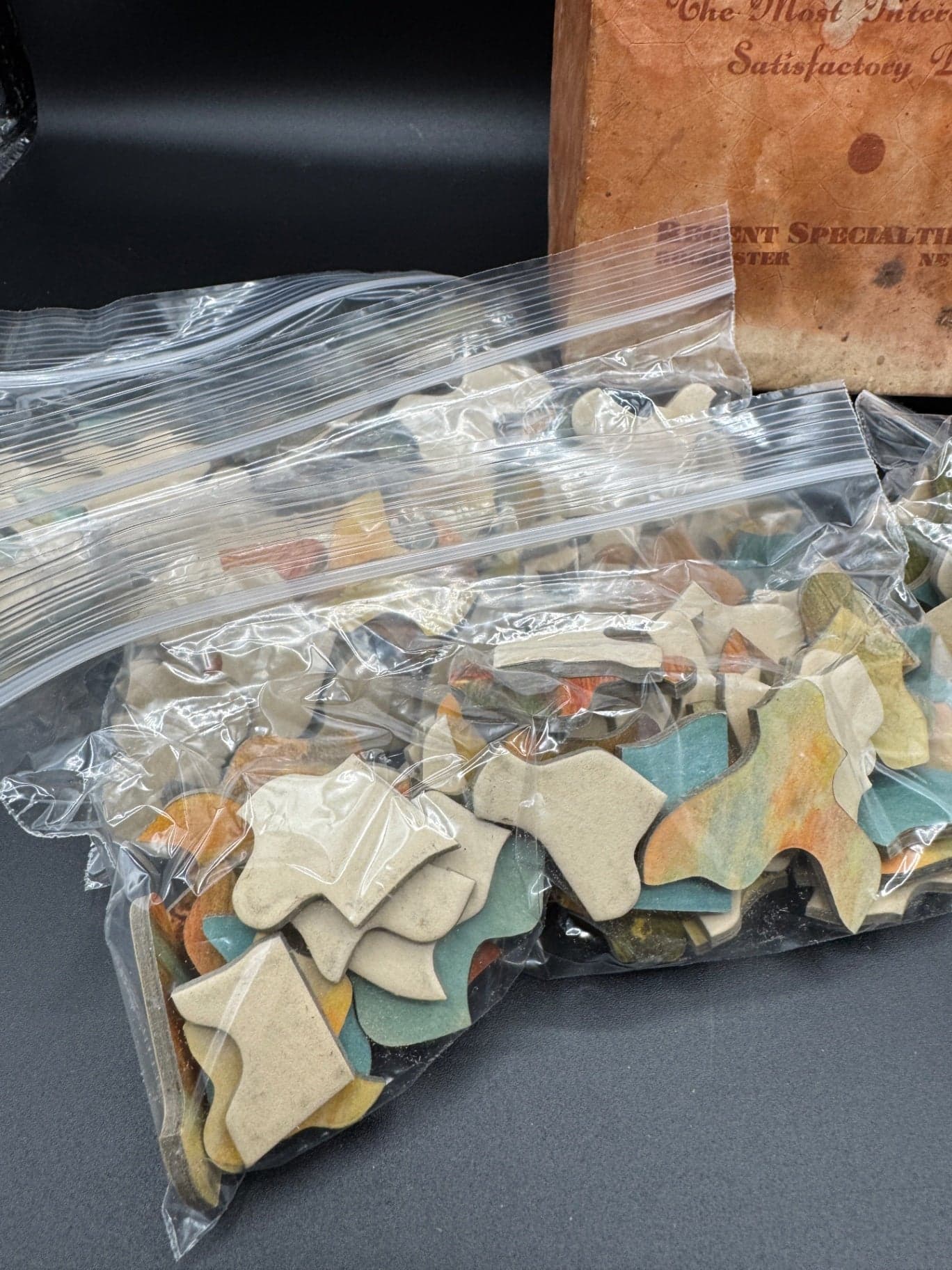 VTG DeLuxe Picture Puzzle Pieces, Crafting - Thumbnail 5