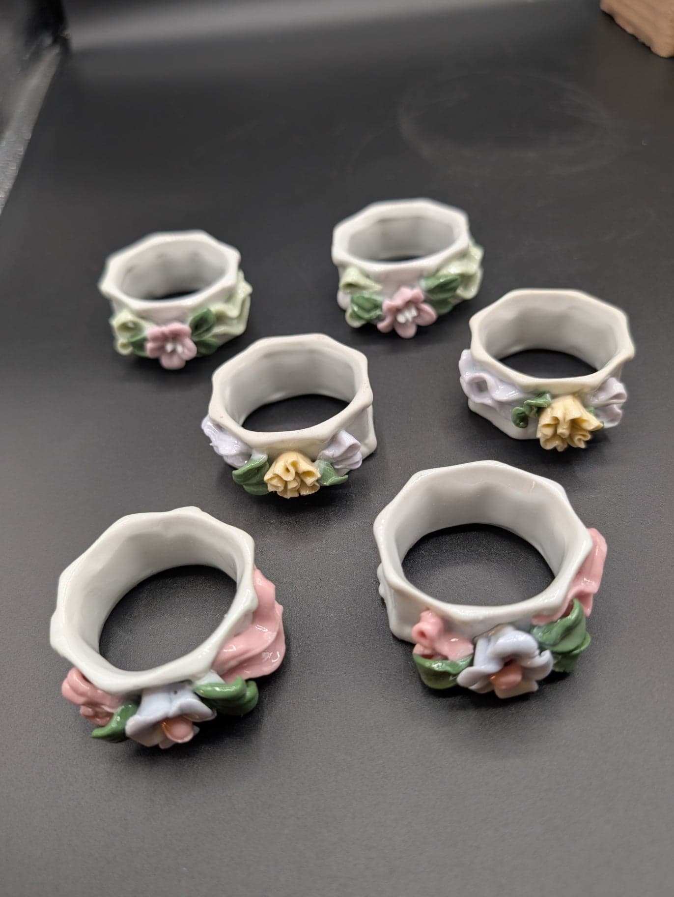 Porcelain Floral Napkin Rings - Thumbnail 8