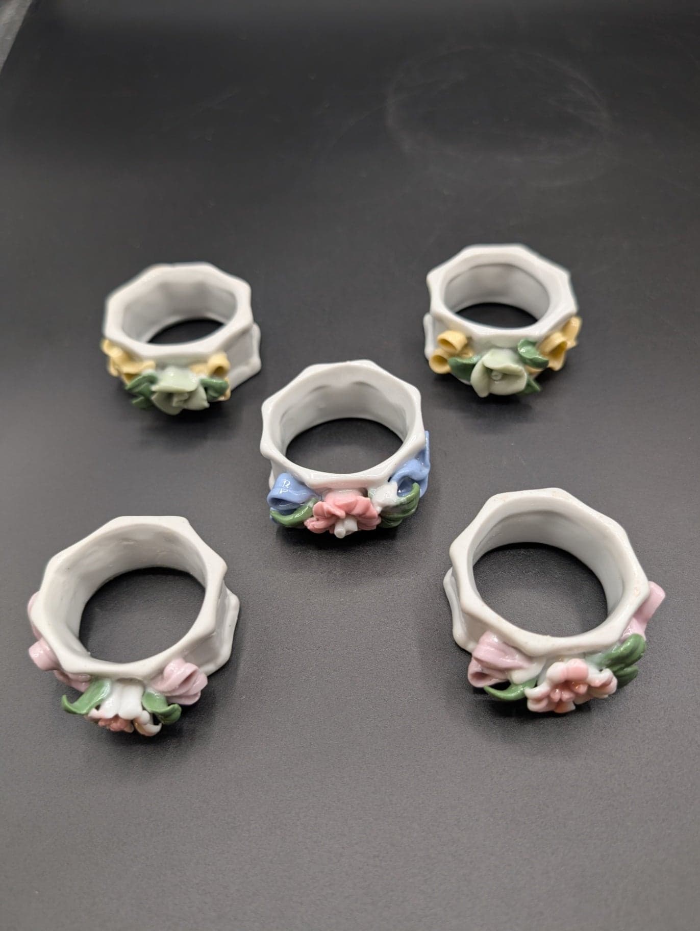 Porcelain Floral Napkin Rings - Thumbnail 7