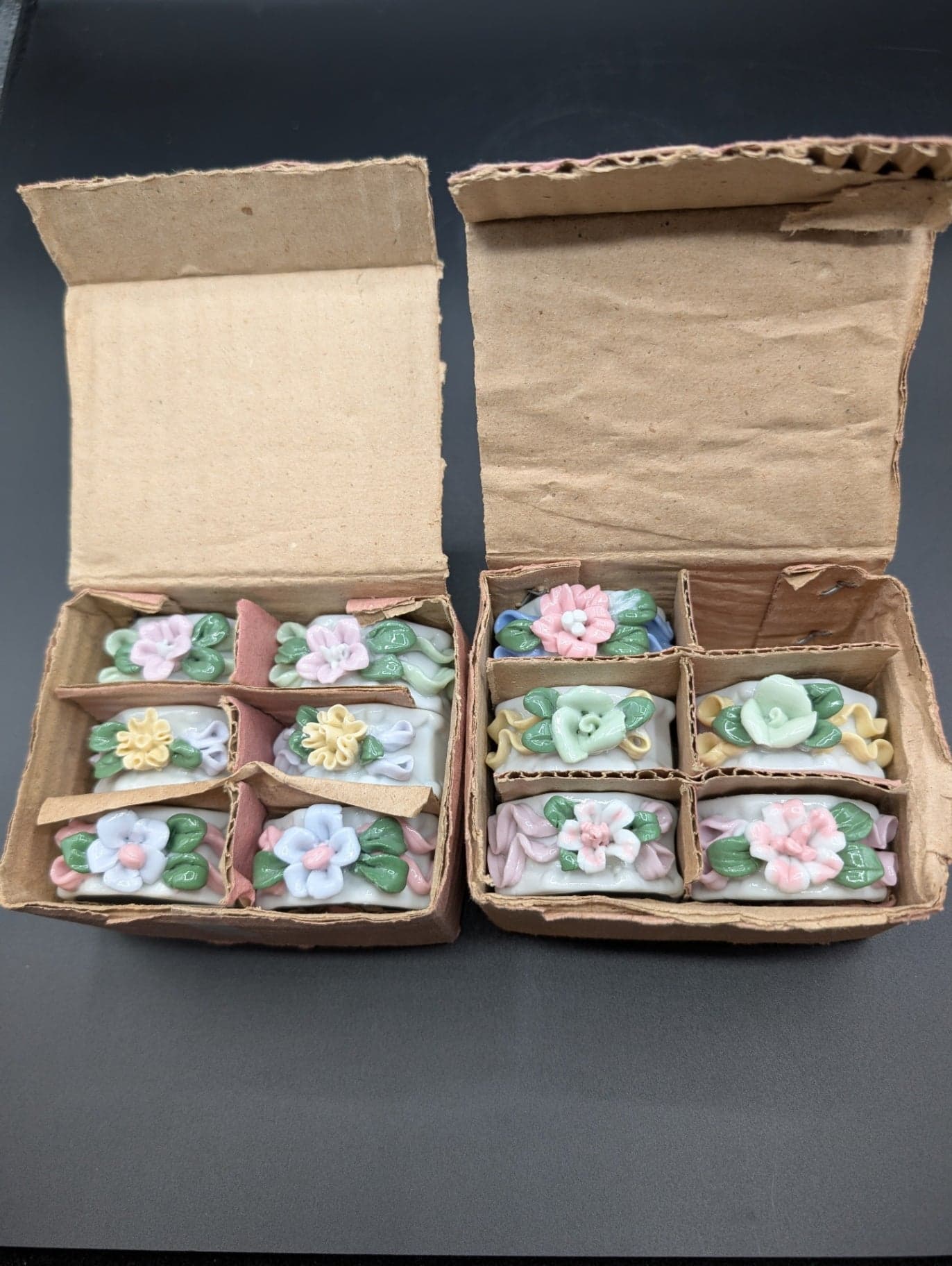 Porcelain Floral Napkin Rings - Thumbnail 9