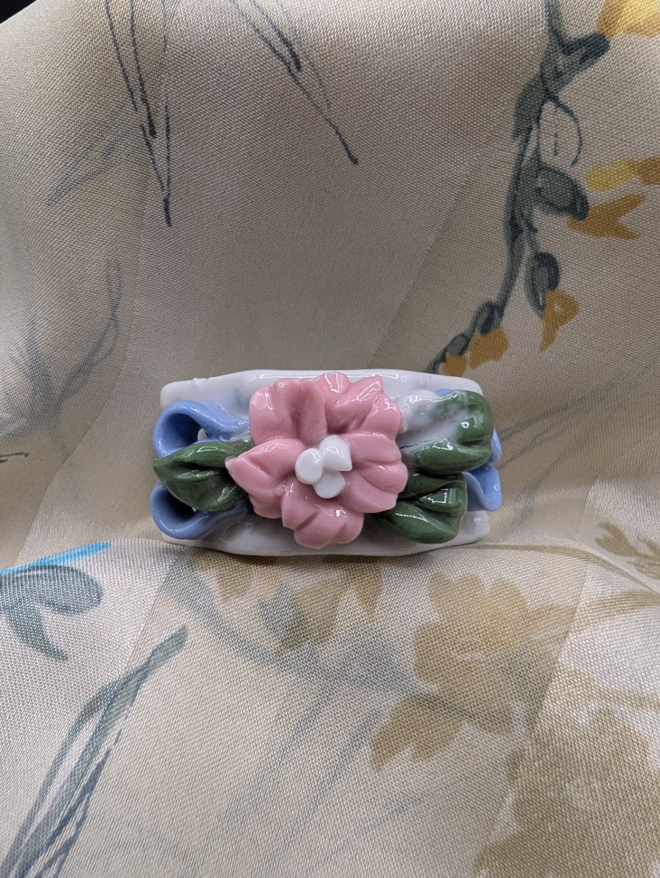 Porcelain Floral Napkin Rings - Thumbnail 2