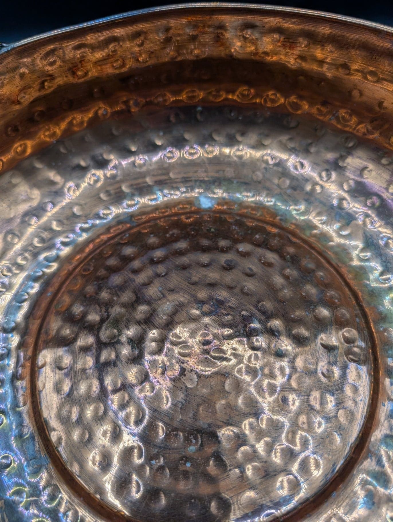 Hammered Copper Bowl w Brass Handles - Thumbnail 6