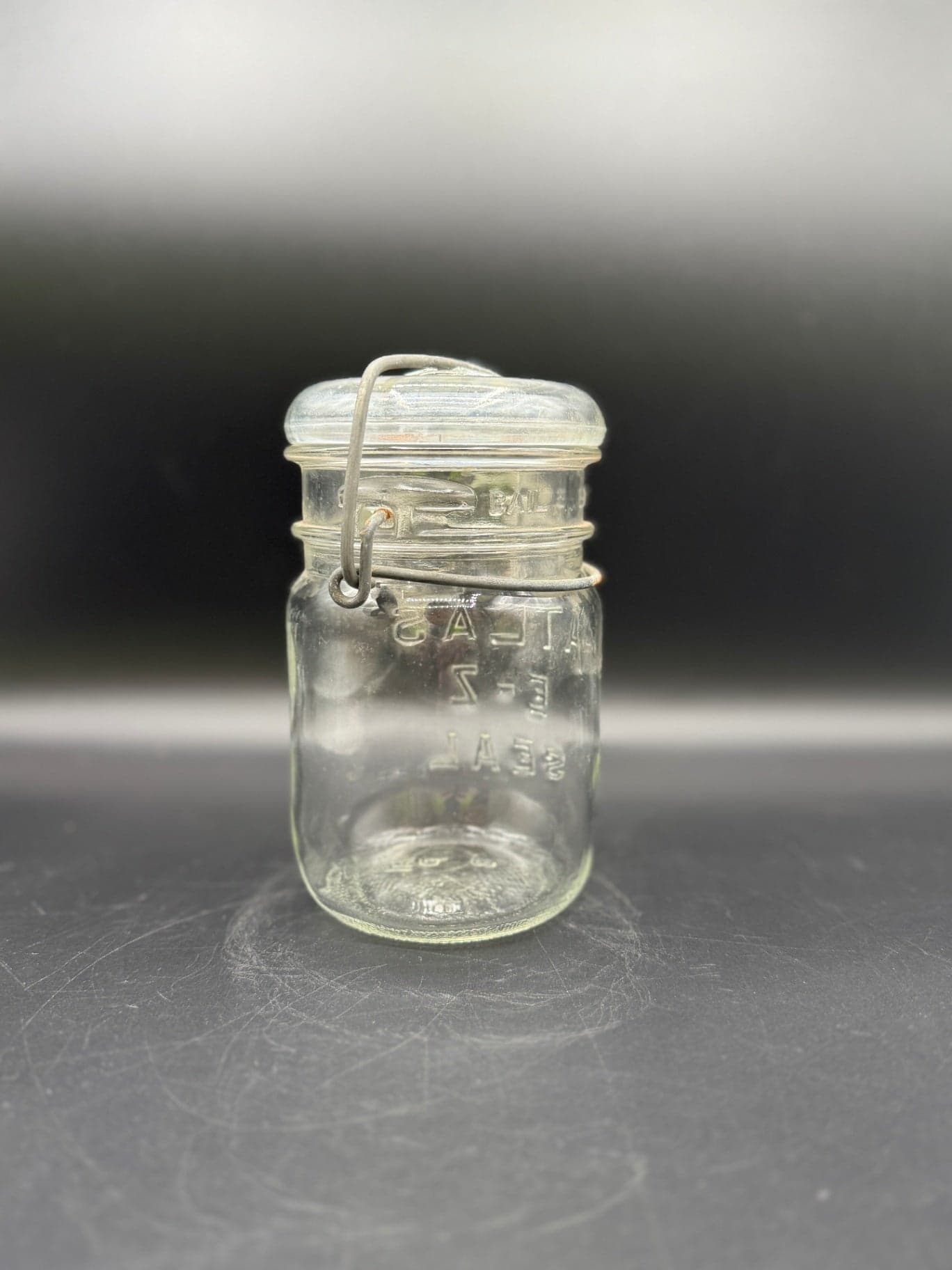 VTG Atlas EZ Seal Glass Lid Mason Jars - Thumbnail 3