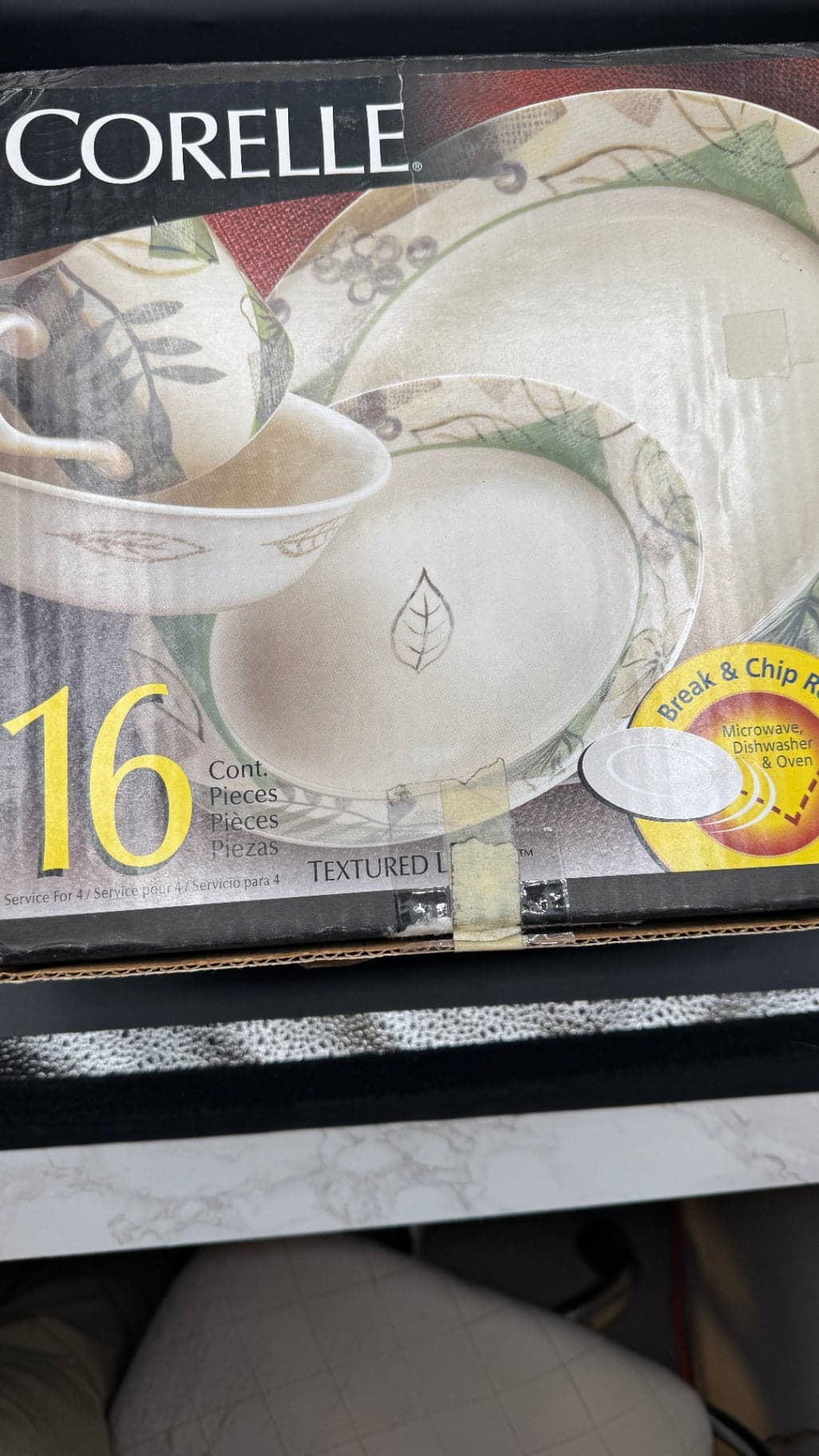 Corelle 16 piece textured leaves NIB - Image 1
