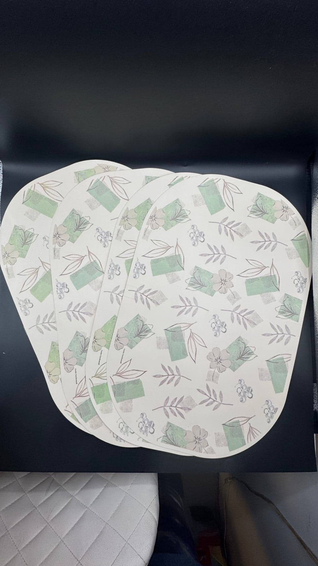 VTG Corning Textured Leaves Placemat (4) - Thumbnail 2
