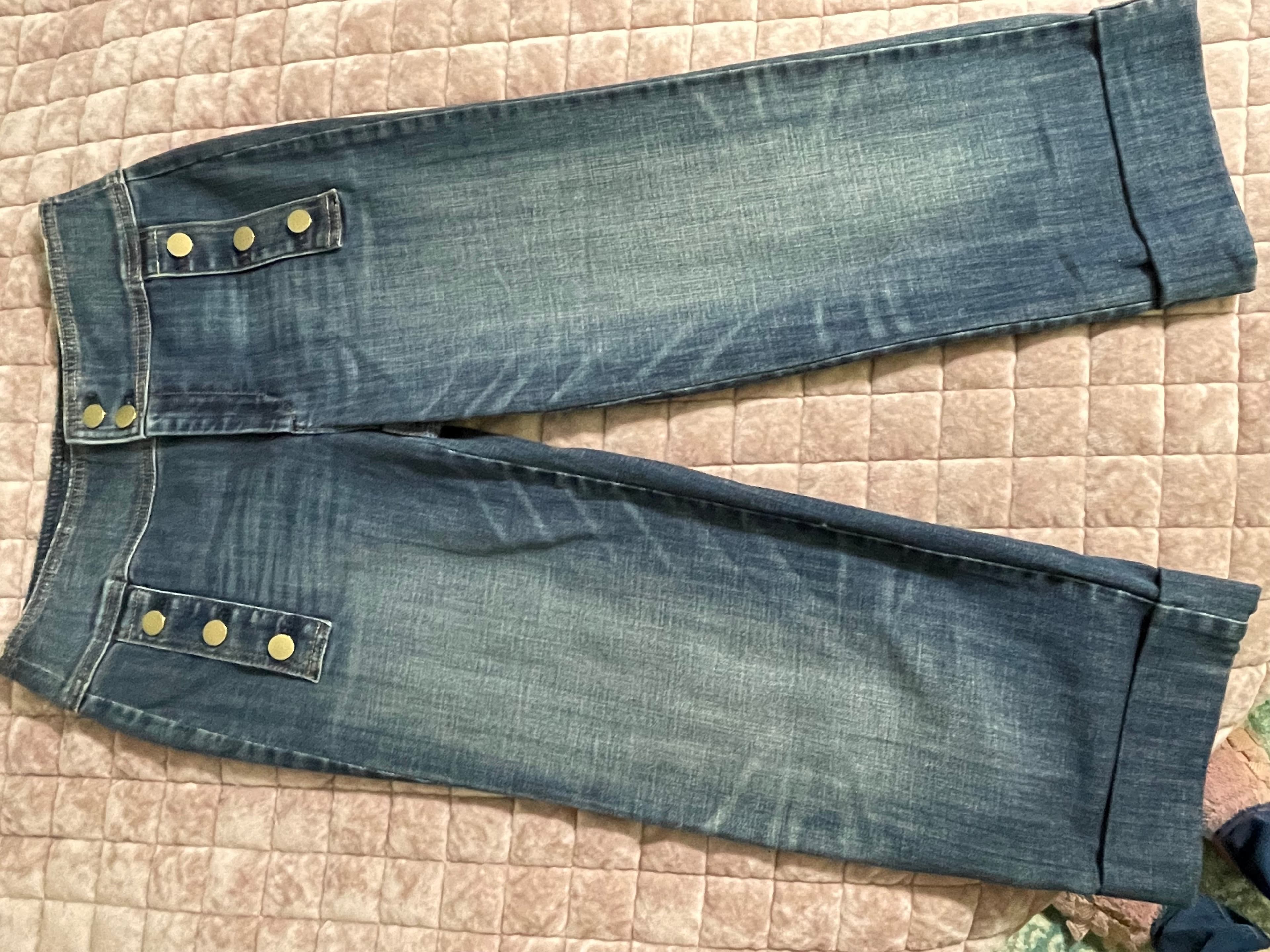 Chico’s Women’s The Platinum Crop Jeans - Thumbnail 2