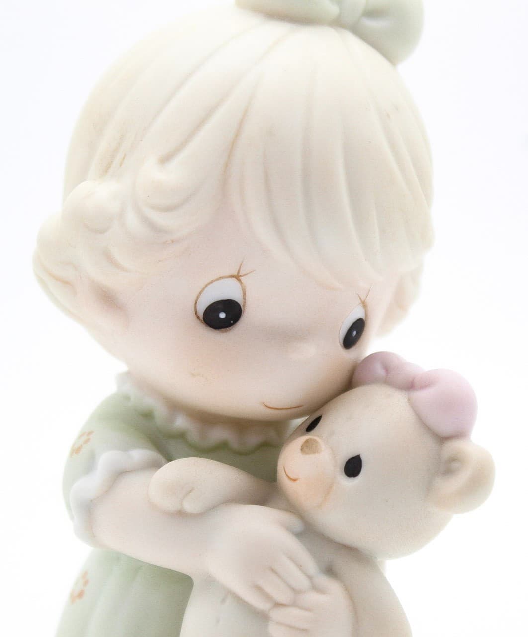 Precious Moments Loving Enesco Porcelain Figurine 1993 - Thumbnail 6