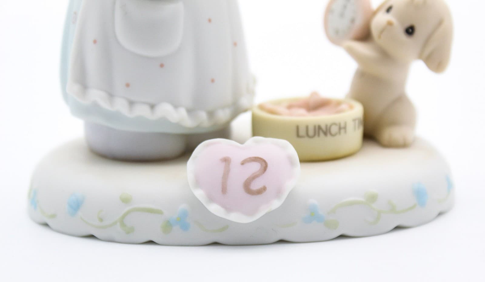 Precious Moments Growing In Grace, Age 12 Enesco Porcelain Figurine 1996 - Thumbnail 5