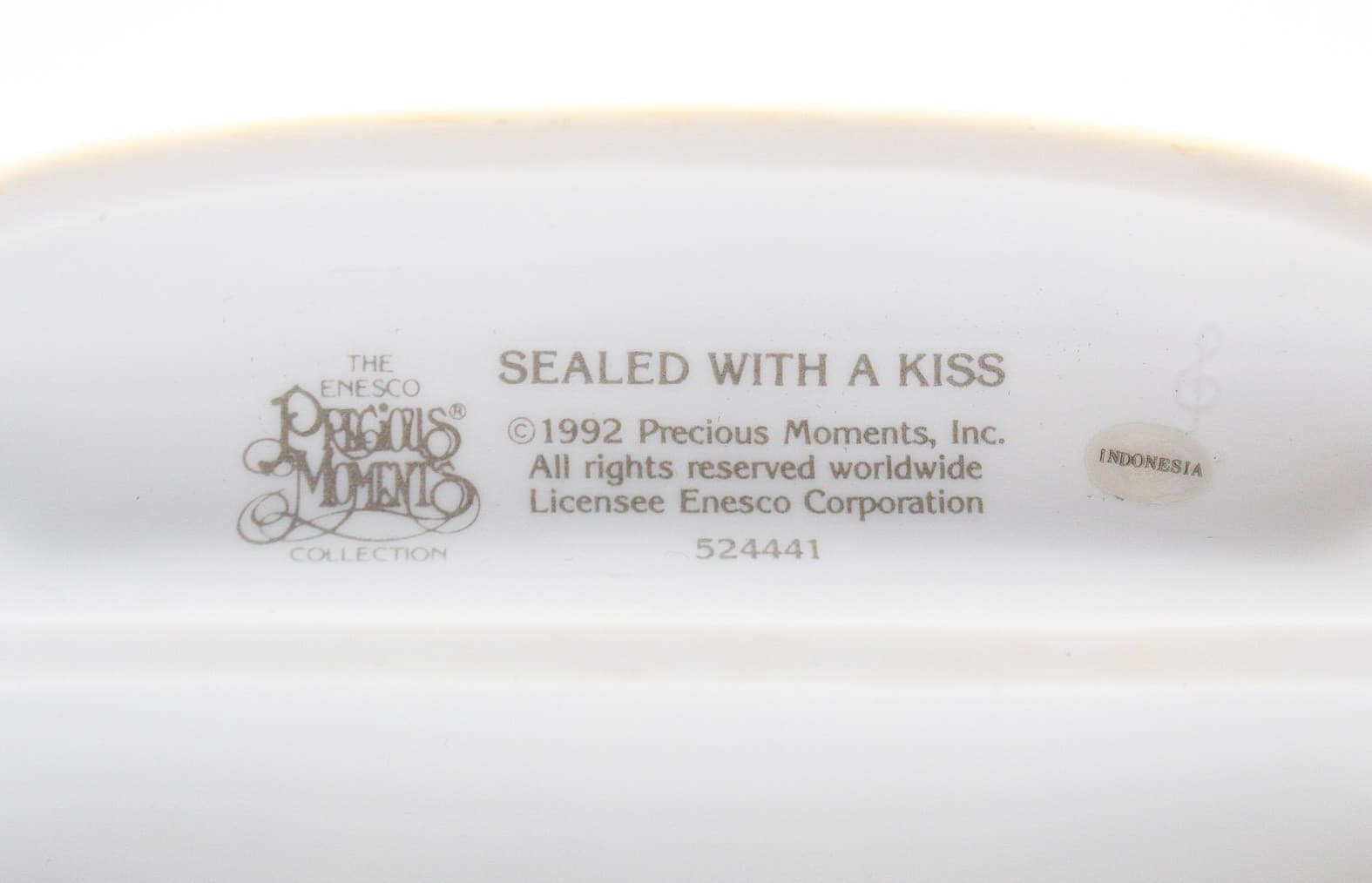 Precious Moments Sealed With A Kiss Enesco Porcelain Figurine 1992 - Thumbnail 7
