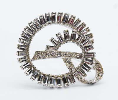 Vintage Silver Tone White Rhinestone Baguette Cut Spiral Motif Pin Brooch - Thumbnail 5
