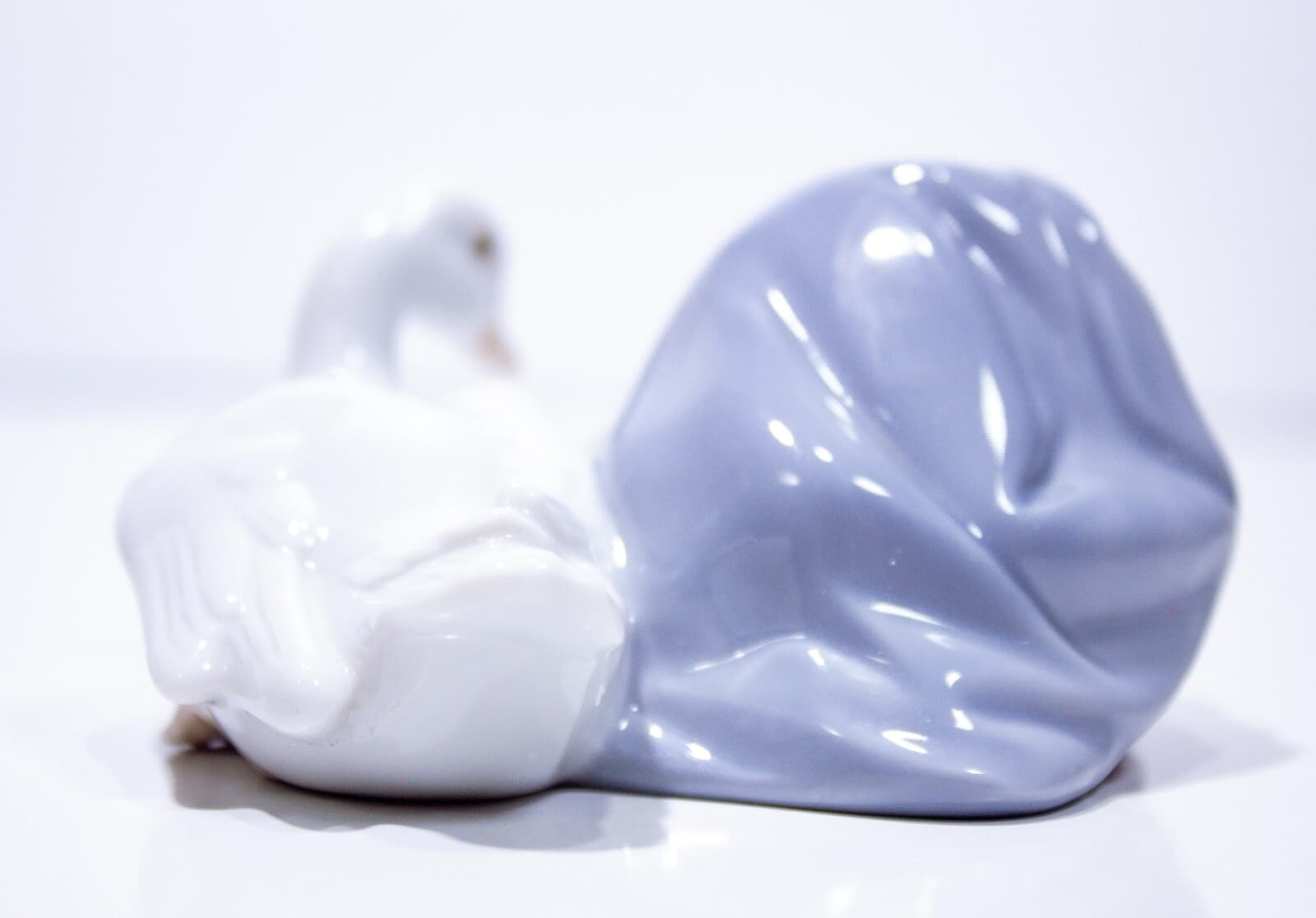 LLADRO Mother Duck With Ducklings Porcelain Figurine - Thumbnail 4