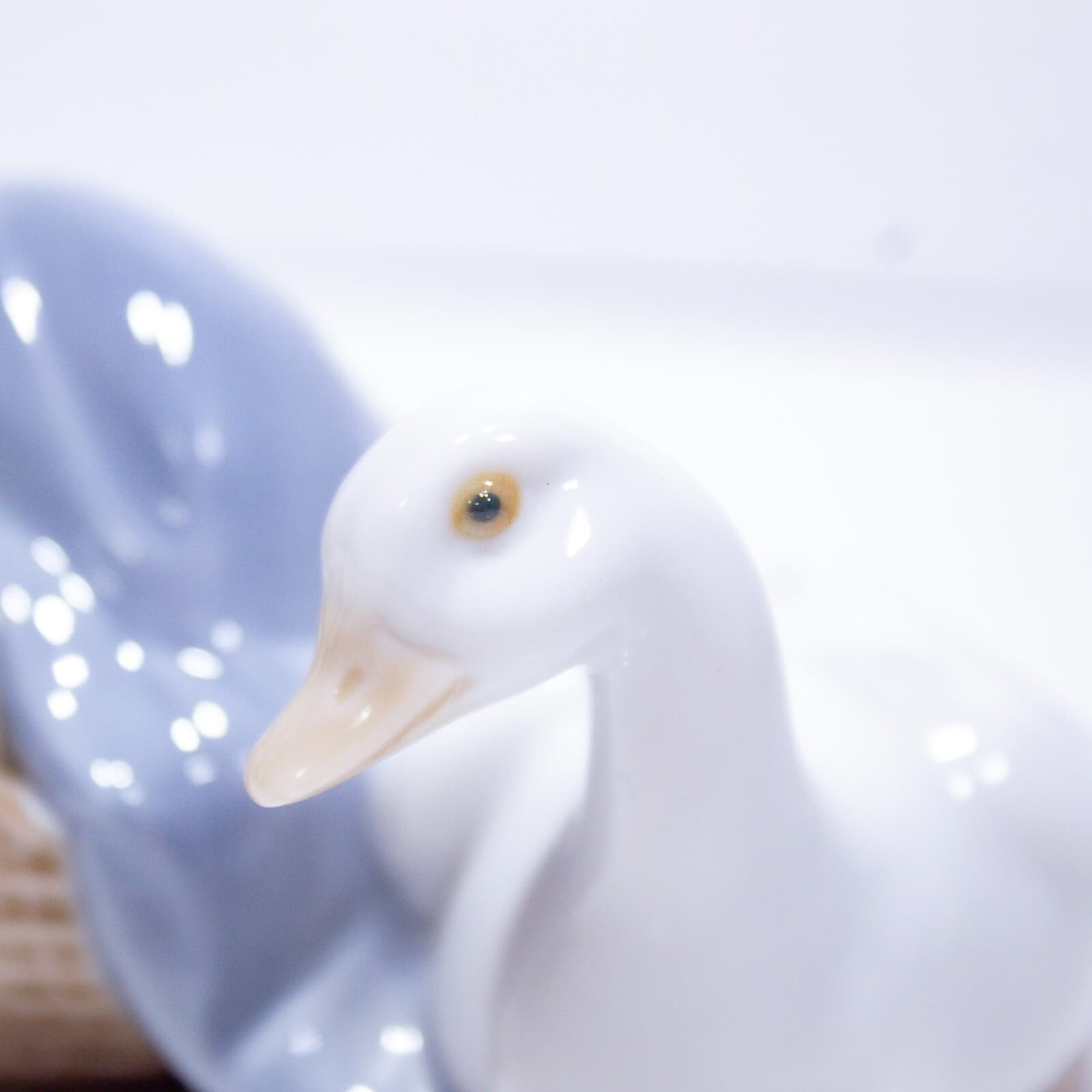 LLADRO Mother Duck With Ducklings Porcelain Figurine - Thumbnail 5
