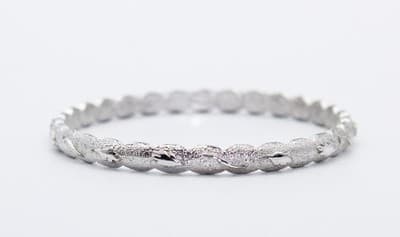Vintage CROWN TRIFARI Designer Silver Tone Textured Leaf Motif Bangle Bracelet - Thumbnail 6