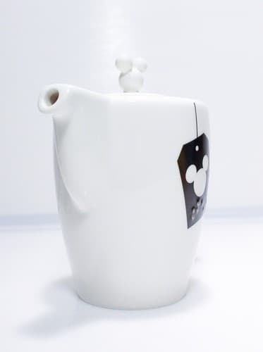 Vintage Walt Disney World Mickey Mouse White Porcelain Teapot - Thumbnail 4