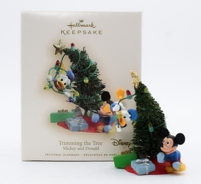 Hallmark Keepsake 2007 Trimming The Tree Mickey & Donald Christmas Ornament New - Thumbnail 2