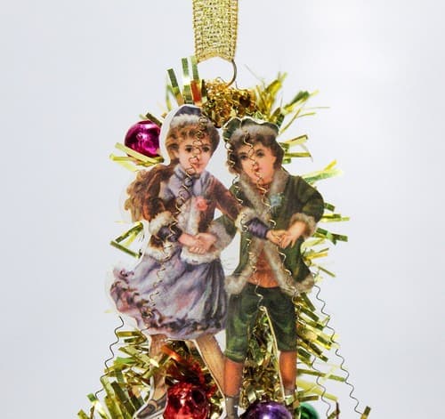 Rare Vtg Victorian Style Dresden Boy & Girl Wire Wrapped Triple Indent Ornament - Thumbnail 2