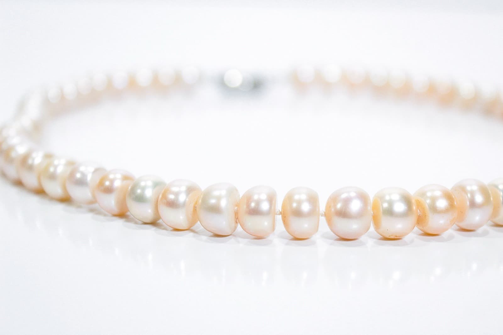 Hand Knotted Natural Freshwater Pearls Beaded Necklace 8-9mm 18" - Thumbnail 2