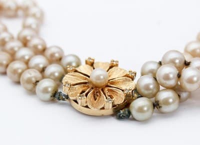 Vintage Faux Pearl Gold Tone Textured Floral Clasp Triple Strand Beaded Necklace - Thumbnail 7