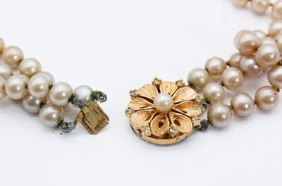 Vintage Faux Pearl Gold Tone Textured Floral Clasp Triple Strand Beaded Necklace - Thumbnail 4