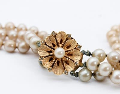Vintage Faux Pearl Gold Tone Textured Floral Clasp Triple Strand Beaded Necklace - Thumbnail 8