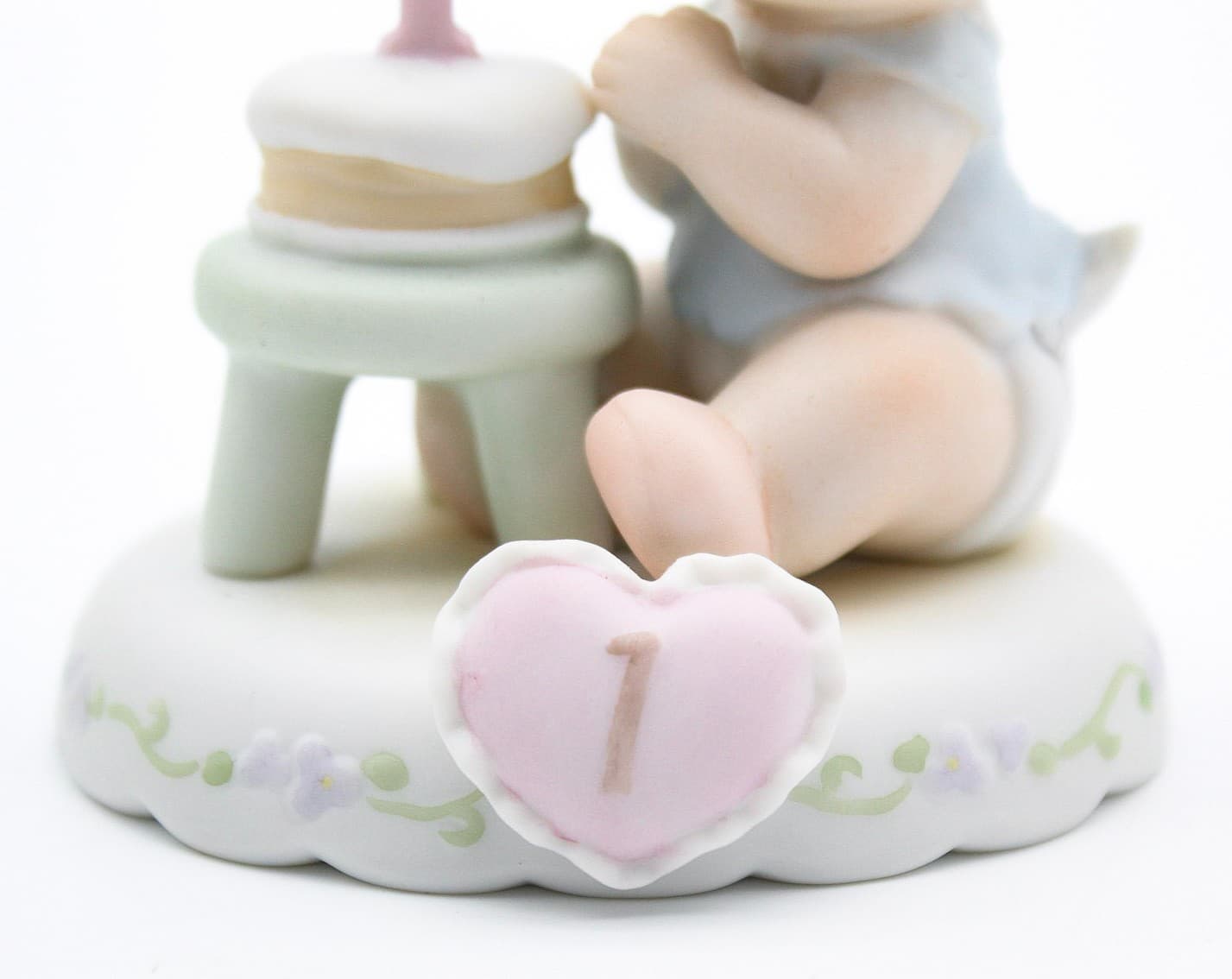 Precious Moments Growing In Grace, Age 1 Enesco Porcelain Figurine 1994 - Thumbnail 4
