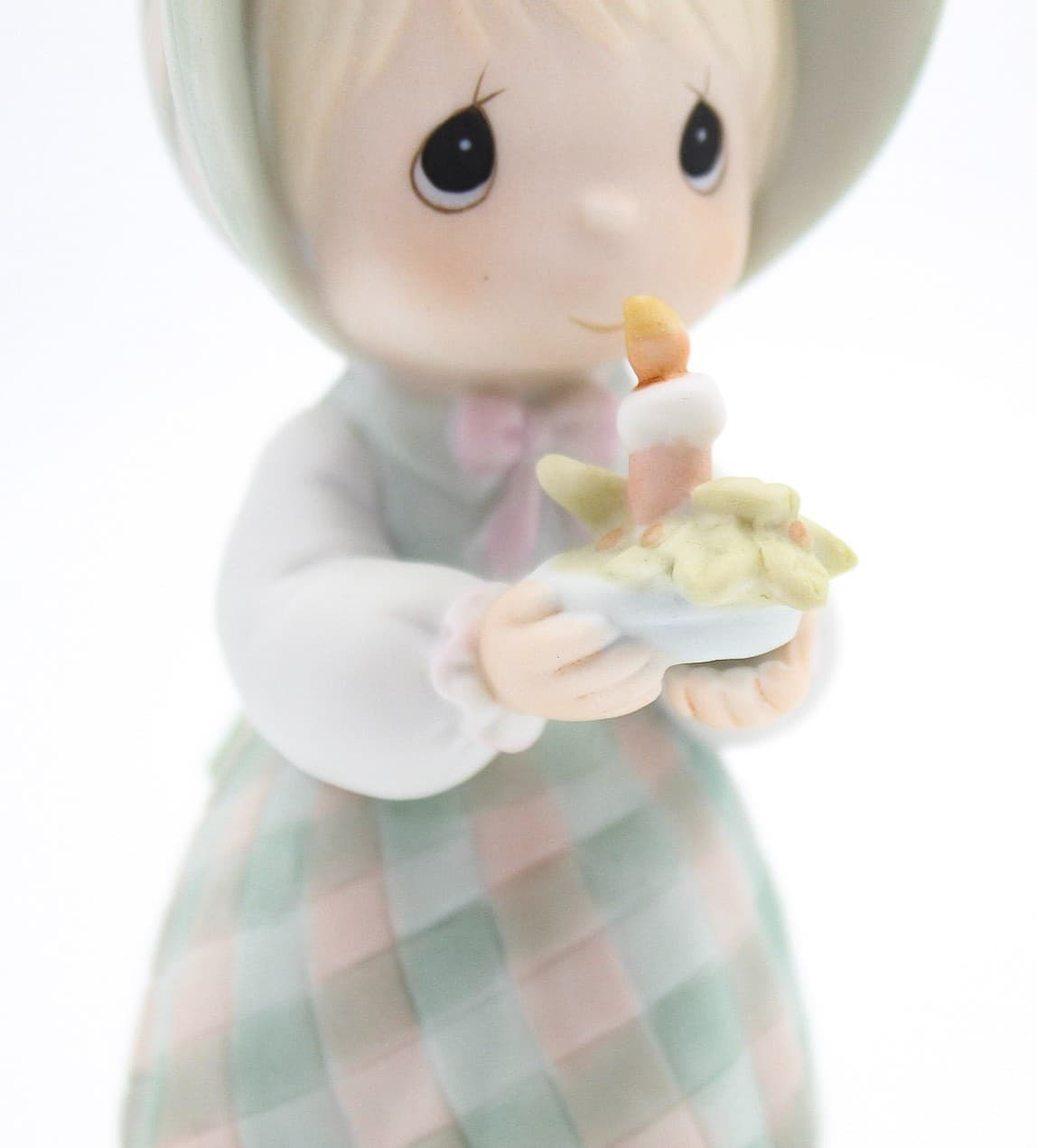 Precious Moments December Enesco Porcelain Figurine 1988 - Thumbnail 2