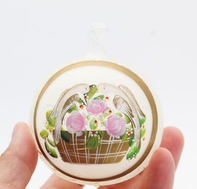 Vintage Hand Painted Love Doves In Flower Basket Glass Christmas Ornament - Thumbnail 3
