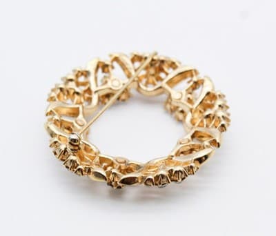 Vintage 1950's Gold Tone & Rhinestone Large Round TRIFARI Pin Brooch - Thumbnail 5