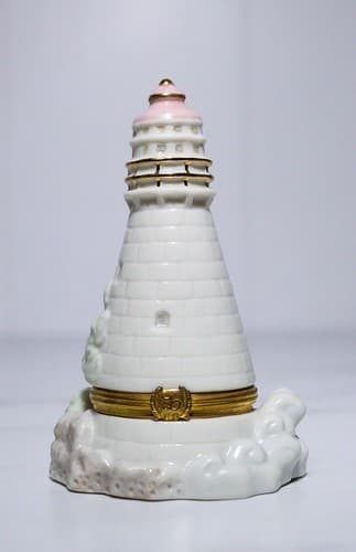 Vintage LENOX "The Light in the Harbor" Porcelain Trinket Box in Box w/ Charm - Thumbnail 5