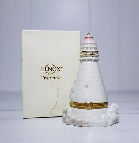 Vintage LENOX "The Light in the Harbor" Porcelain Trinket Box in Box w/ Charm - Thumbnail 3