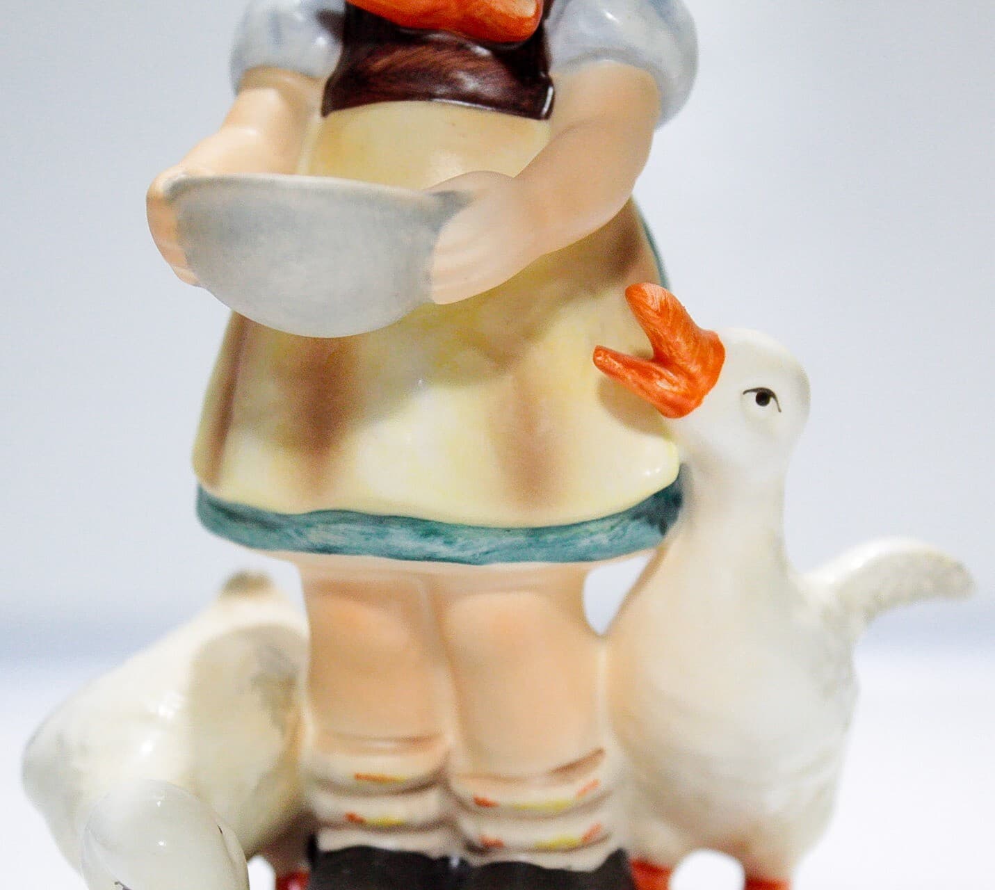 GOEBEL HUMMEL Germany "Be Patient" Hand Painted Porcelain Figurine TMK6 - Thumbnail 3