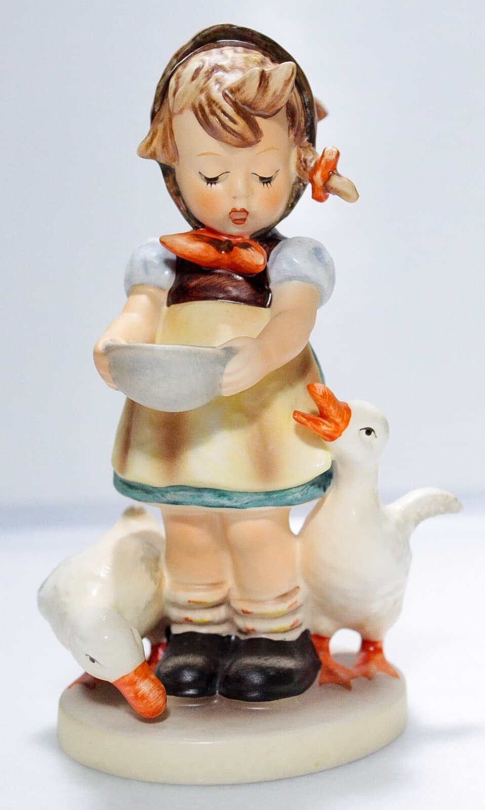 GOEBEL HUMMEL Germany "Be Patient" Hand Painted Porcelain Figurine TMK6 - Thumbnail 7