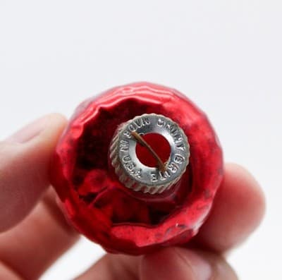 Vintage SHINY BRITE Red Grape Cluster Glass Christmas Ornament - Thumbnail 3