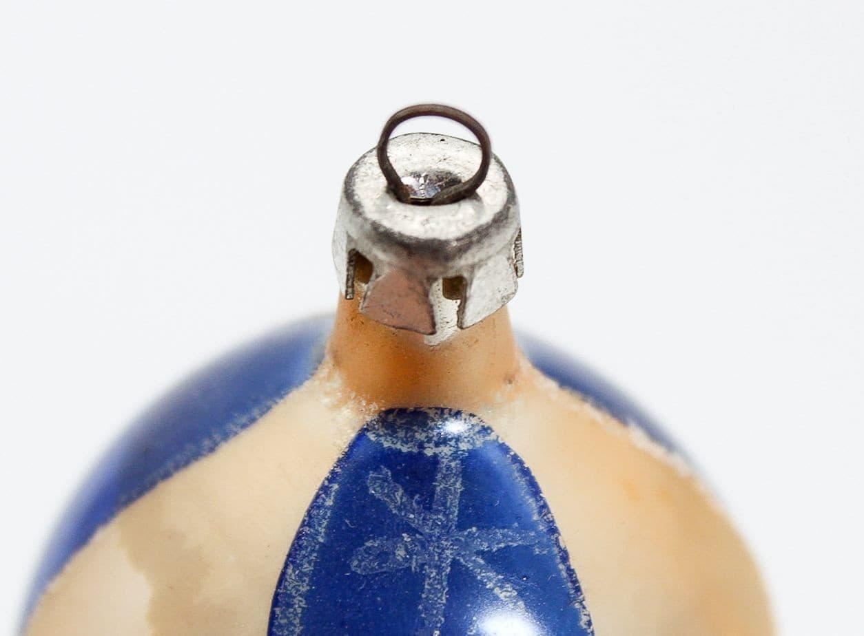 Vtg POLAND Hand Painted Indent Reflector Blue/Beige Glass Christmas Ornament - Thumbnail 6