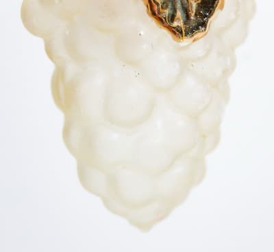 Vintage Hand Painted Gold White Grape Cluster Bunch Glass Christmas Ornament - Thumbnail 4