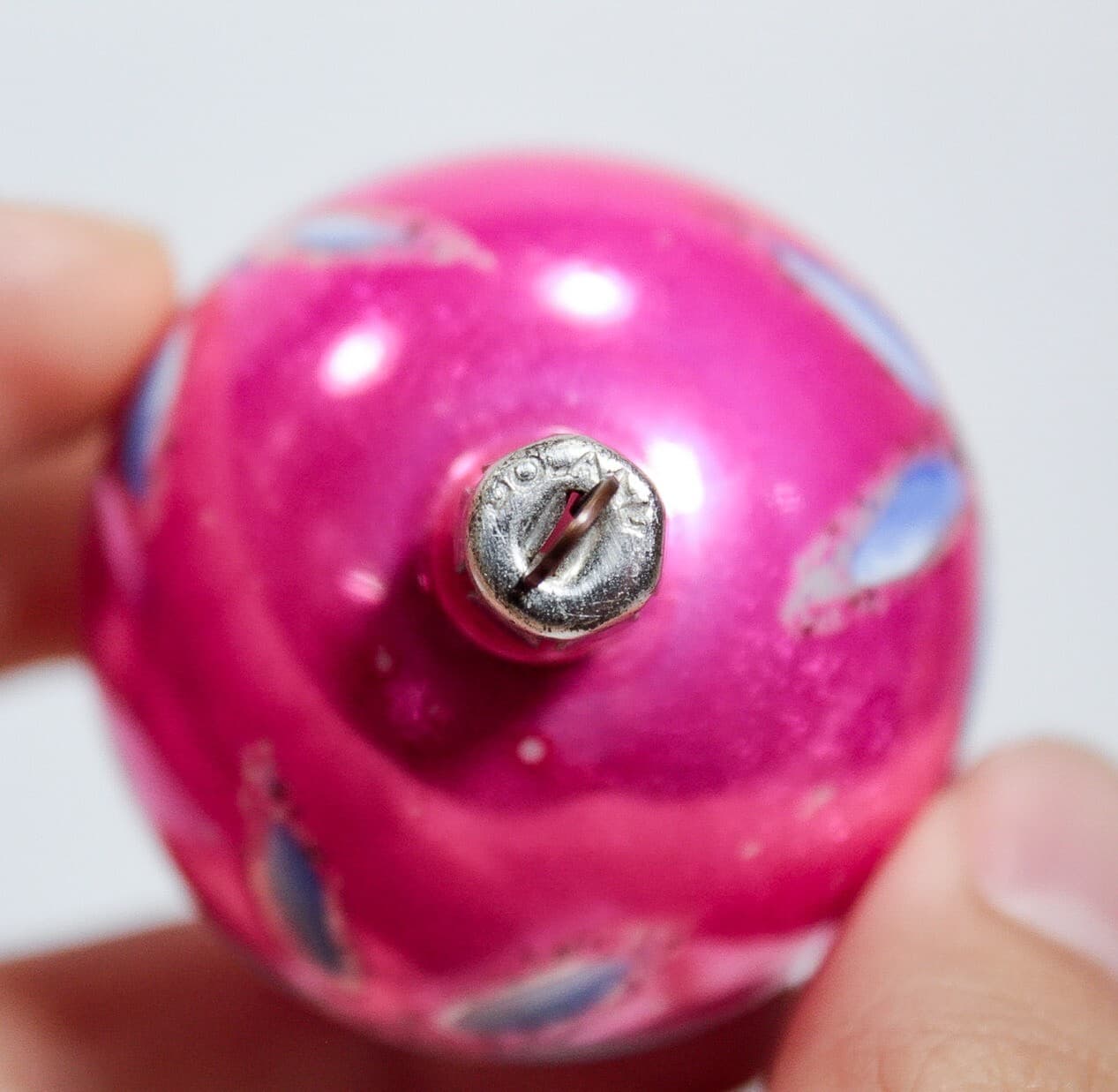 Vintane POLAND Hot Pink Mica Stencil Floral Pattern Glass Christmas Ornament - Thumbnail 4