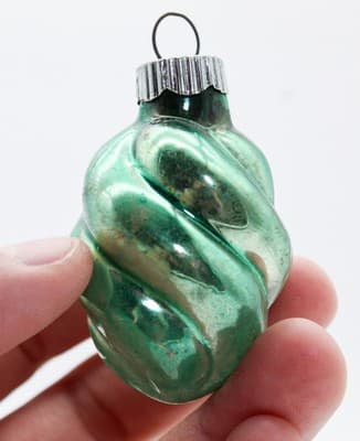 Vintage SHINY BRITE Green Swirl Glass Christmas Ornament - Thumbnail 2