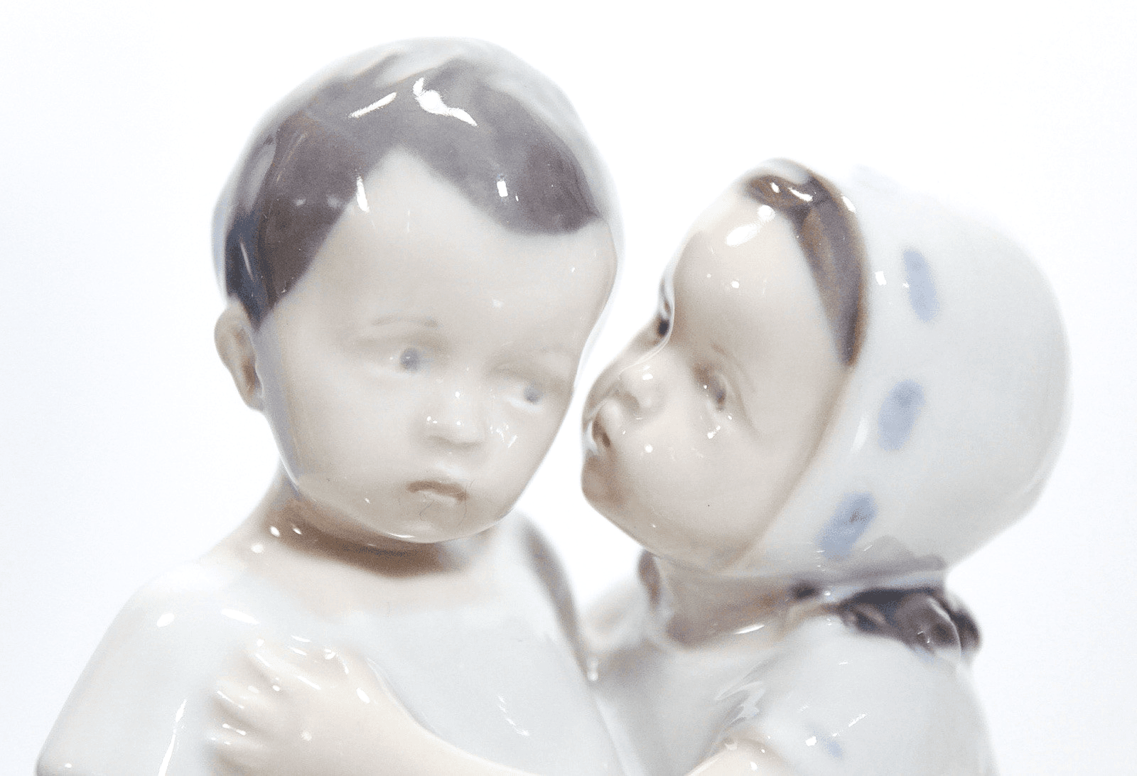 ROYAL COPENHAGEN Denmark "Love Refused" #406 Boy & Girl Porcelain Figurine - Thumbnail 2